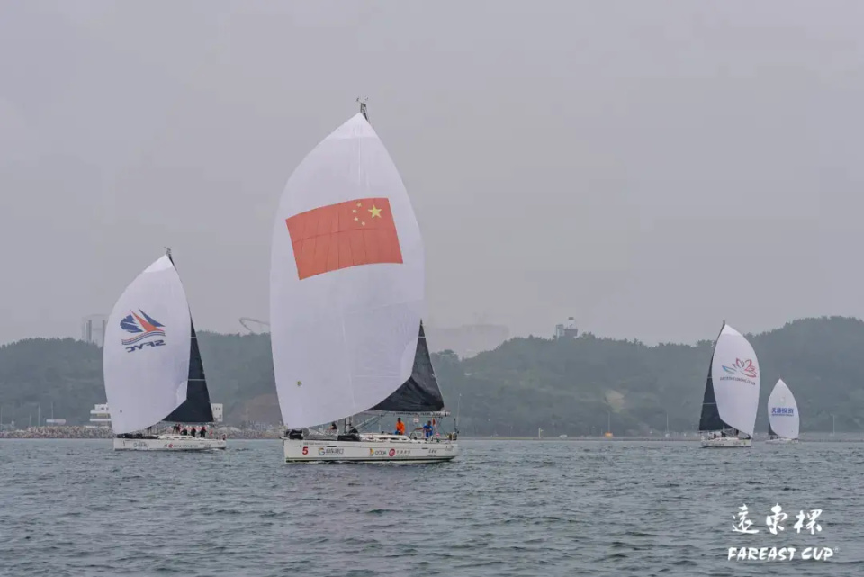 参加在那里, 格局, rH