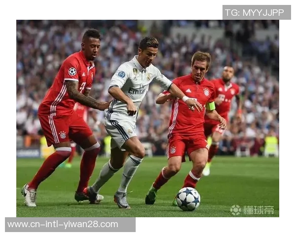 回顾几年前欧冠拜仁与皇马的经典对决比分分析与精彩瞬间